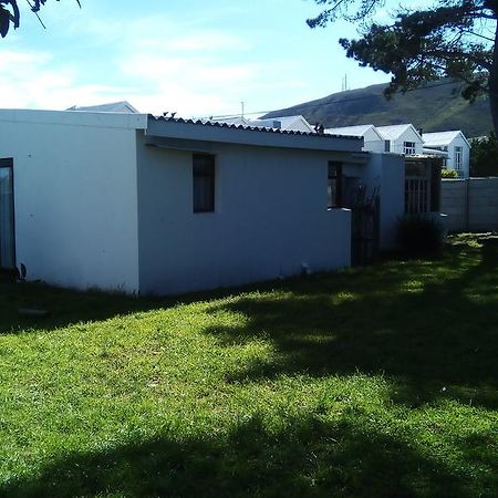 Hermanus Flower House Exterior photo